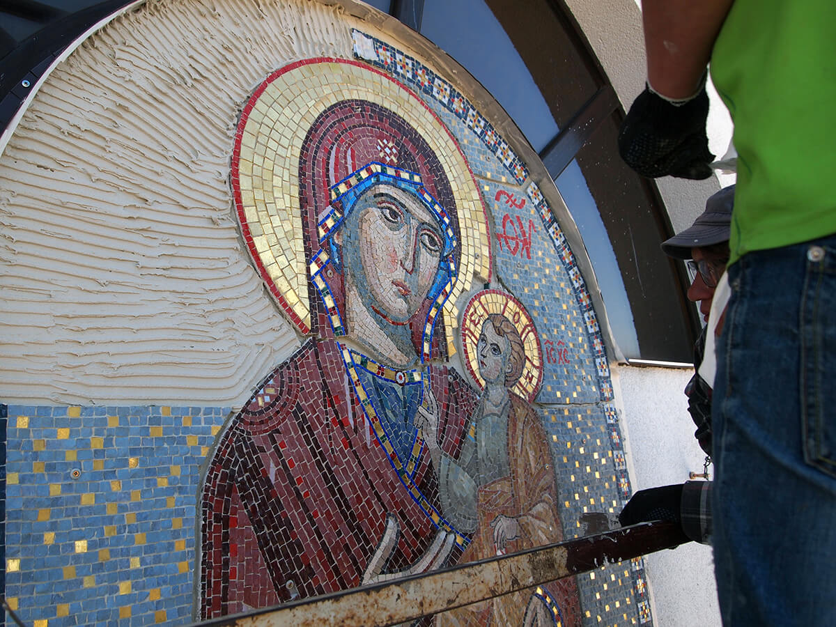 Мозаичная икона Иверской Пресвятой Богородицы (Вратарница). Храм ...